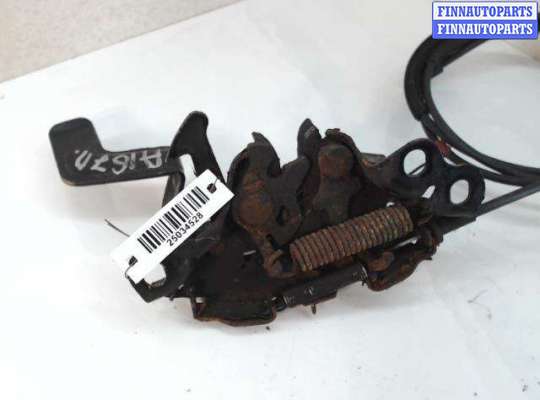 Замок капота