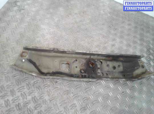 Планка под капот OP799742 на Opel Astra H (2004 - 2010)