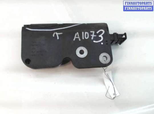 Замок багажника на Volkswagen Touareg I (7L)