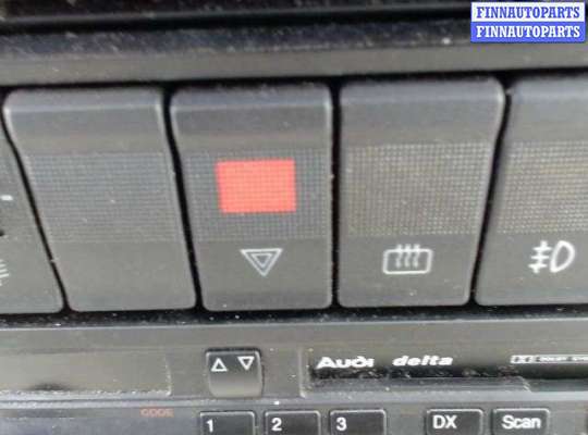 купить Кнопка аварийной остановки на Audi A6 (C4) (1994 - 1997)