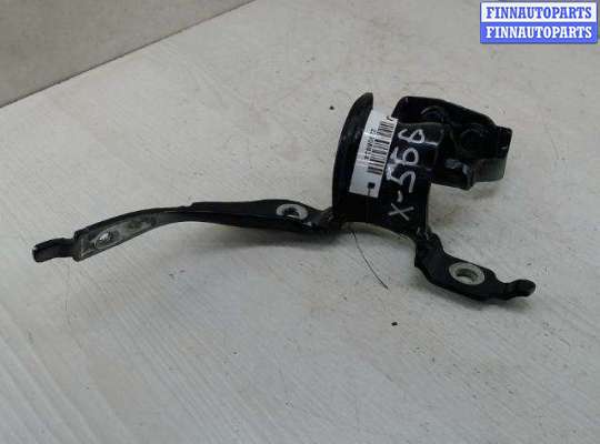 Петля крышки багажника на Audi A4 (8E/8H, B6)