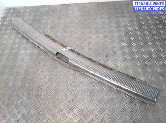 купить Накладка порога на Volkswagen Passat 5 (1996 - 2000)