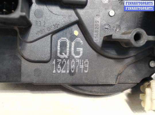 купить Замок боковой двери на Opel Astra H (2004 - 2010)