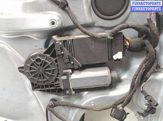 купить Двигатель стеклоподъемника на Volkswagen Passat 5 (1996 - 2000)