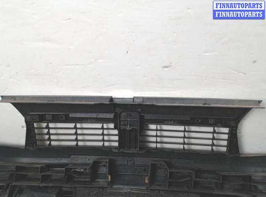 купить Решетка радиатора на Dacia Duster 1  (2010-2017)