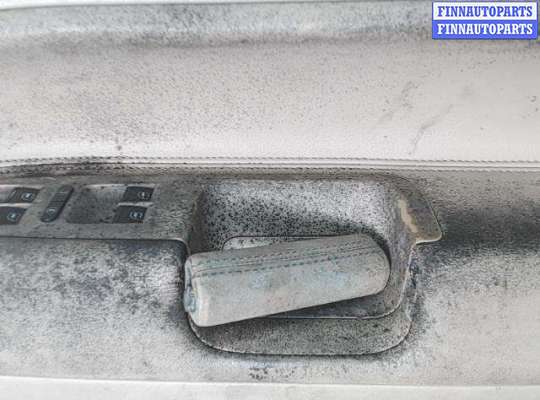 купить Обшивка боковой двери на Volkswagen Touareg I (2000 - 2010)