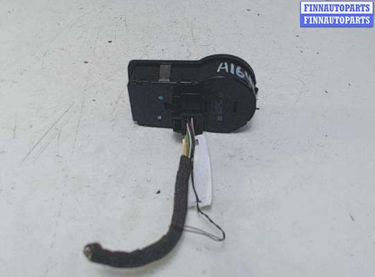 Переключатель света OP2267709 на Opel Astra J (2009 - 2018)