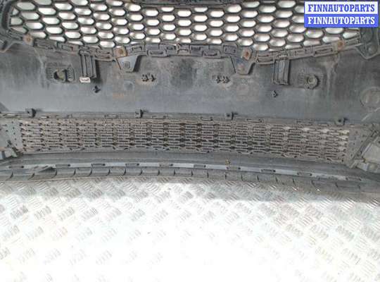 Решетка (заглушка) бампера на Kia Ceed II (JD)