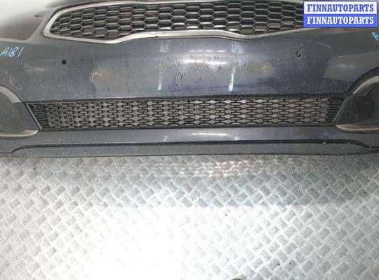 Решетка (заглушка) бампера на Kia Ceed II (JD)