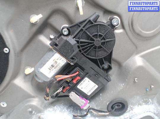 купить Двигатель стеклоподъемника на Skoda Octavia A5 (2004 - 2012)