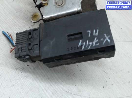 Привод замка боковой двери BM2942356 на BMW 3 E36 (1991 - 1998)