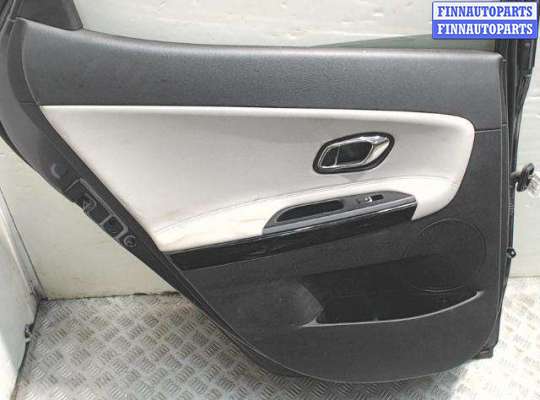 купить Обшивка боковой двери на KIA Ceed (2012-2018)