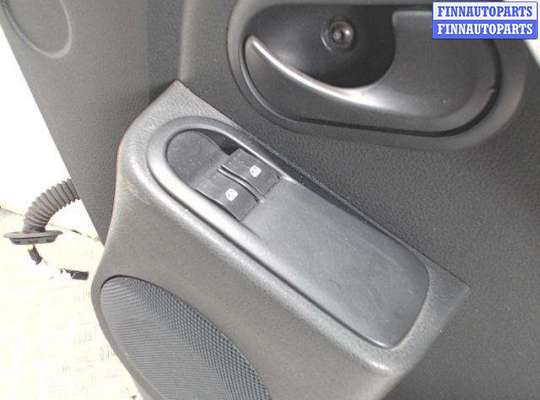 купить Блок кнопок стеклоподъемников на Dacia Duster 1 (2010-2017)