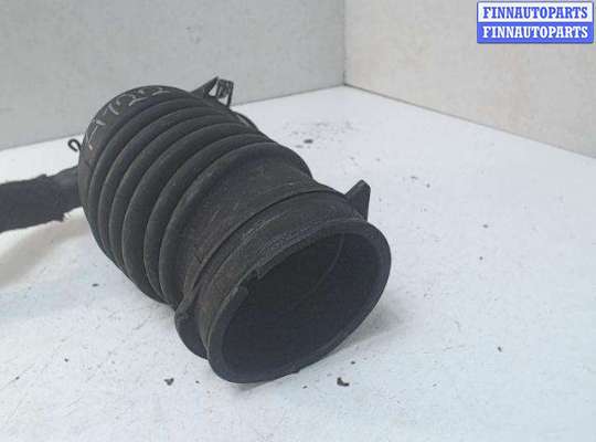 купить Патрубок (трубопровод, шланг) на Toyota Avensis (2009 - 2015)