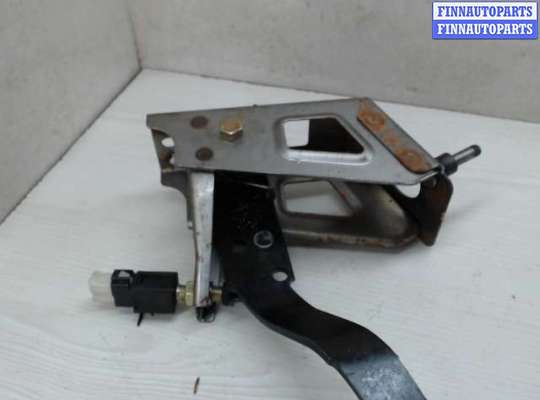 купить Педаль тормоза на Mitsubishi Carisma (1995 - 2006)