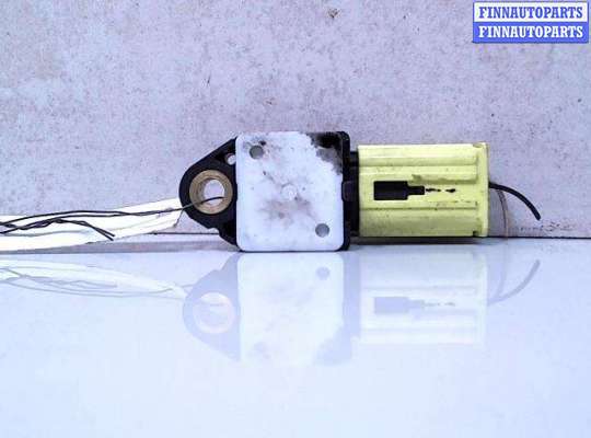 купить Датчик удара на Toyota Avensis (2009 - 2015)