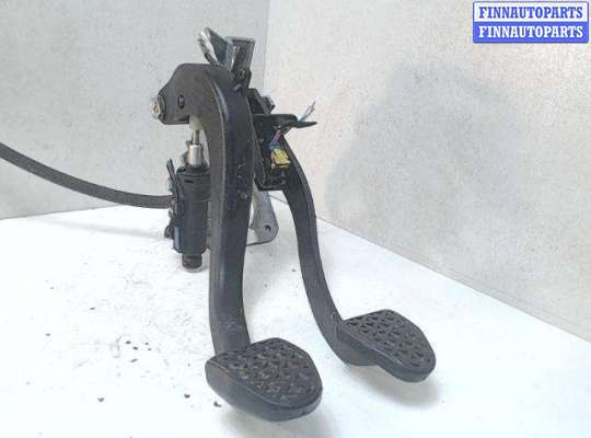 купить Узел педальный на BMW X3 E83 (2004 - 2010)