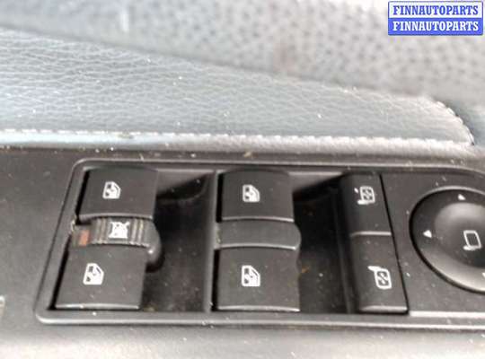 купить Блок кнопок стеклоподъемников на Opel Zafira B (2005 - 2012)