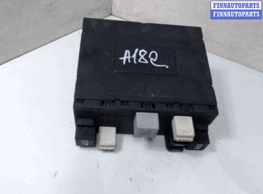 купить Блок предохранителей (реле) на Volkswagen Golf 5 (2004 - 2009)