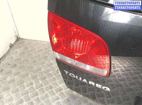 купить Фонарь задней двери на Volkswagen Touareg I (2000 - 2010)