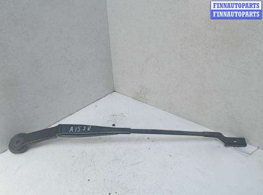 Поводок дворника на Ford Focus III