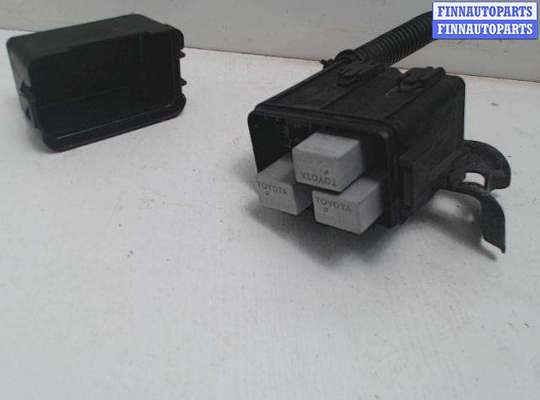 Блок предохранителей на Toyota Avensis III (T270)