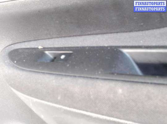 купить Кнопка стеклоподъемника на Opel Mokka (2012 -2020)