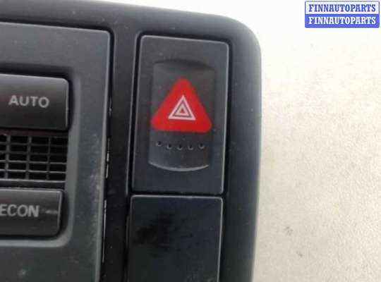 Кнопка аварийной остановки на Volkswagen Passat B5+ (3B, GP) 