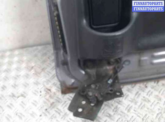 купить Дверь сдвижная на Mazda MPV II (2000 - 2006)