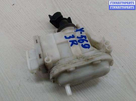 купить Привод замка боковой двери на Volkswagen Passat 4 (1994 - 1996)