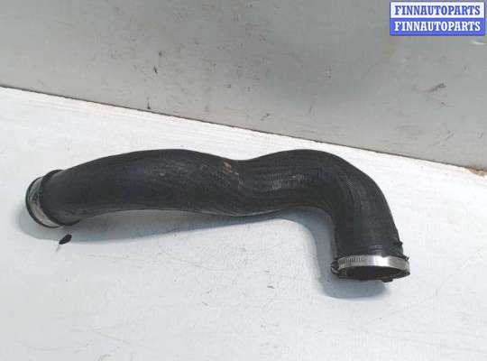 купить Патрубок интеркулера на Volkswagen Touareg I (2000 - 2010)