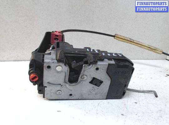 Замок боковой двери на Opel Zafira B