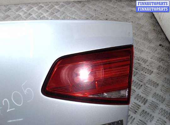 Фонарь крышки багажника VG2746703 на Volkswagen Passat 8 (2014 - 2025)