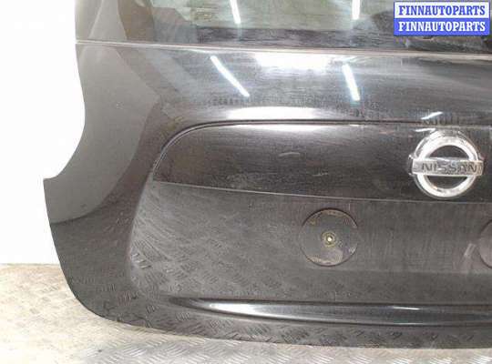 Крышка багажника на Nissan Juke