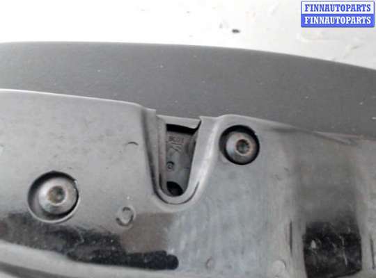 купить Замок боковой двери на Volkswagen Passat 5 (1996 - 2000)