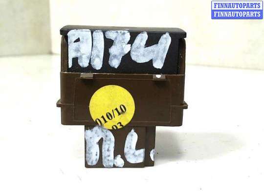 купить Кнопка открывания багажника на Audi A6 (C6) (2005 - 2011)