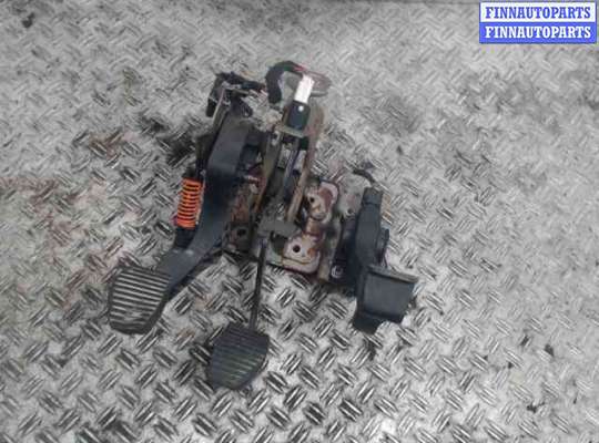купить Педаль сцепления на Peugeot 307 (2001 - 2008)