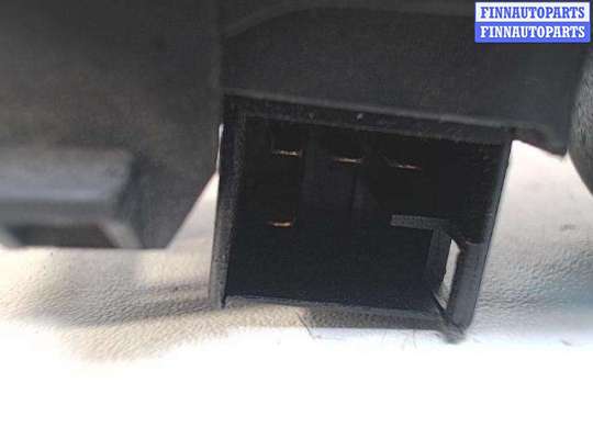 купить Кнопка стеклоподъемника на Volkswagen Passat 5 (2000 - 2005)