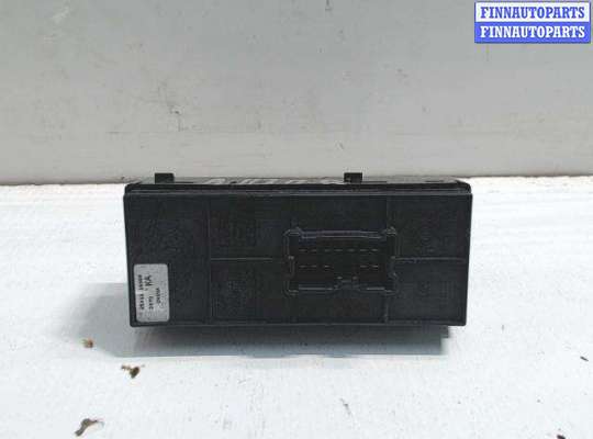 купить Блок кнопок на Nissan Juke (2010-2019)