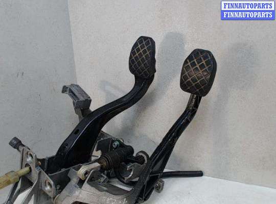 Педальный узел (педаль) на Volkswagen Passat B5 (3B)