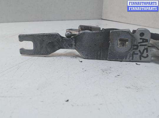 купить Петля капота на BMW X3 E83 (2004 - 2010)