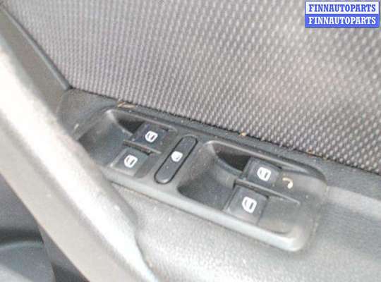 купить Блок кнопок стеклоподъемников на Skoda Yeti (2009-2018)