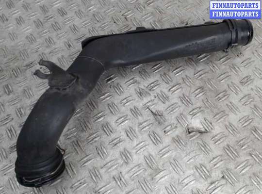 купить Патрубок интеркулера на Volkswagen Golf 4 (1997 - 2005)