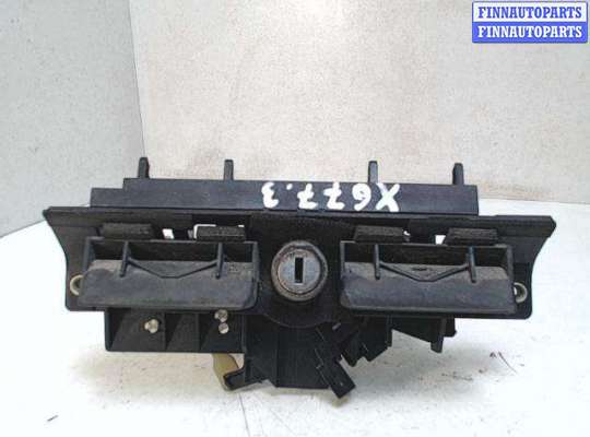 купить Ручка задней двери наружная на Audi A3 (8L1) (1996 - 2003)