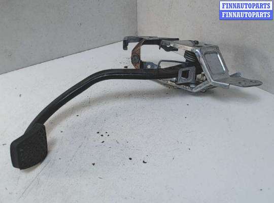 купить Педаль сцепления на Opel Zafira B (2005 - 2012)