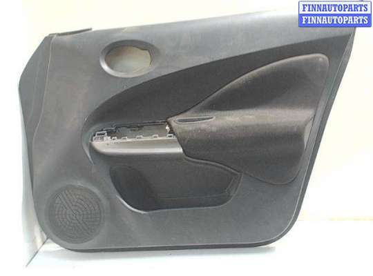 купить Обшивка боковой двери на Nissan Juke (2010-2019)