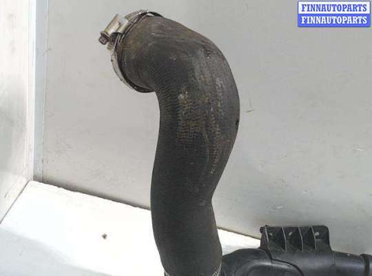 купить Патрубок интеркулера на Skoda Yeti (2009-2018)