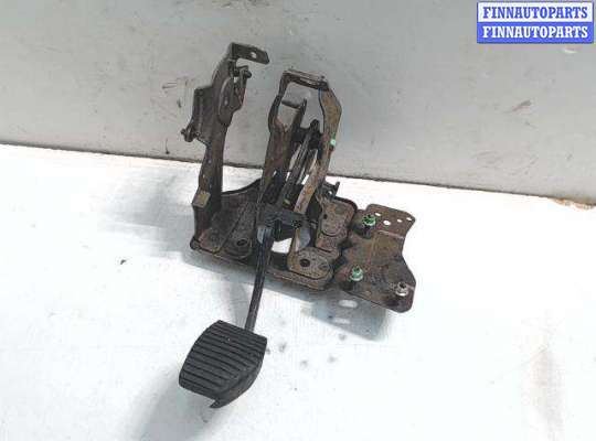 Педальный узел (педаль) на Peugeot 307