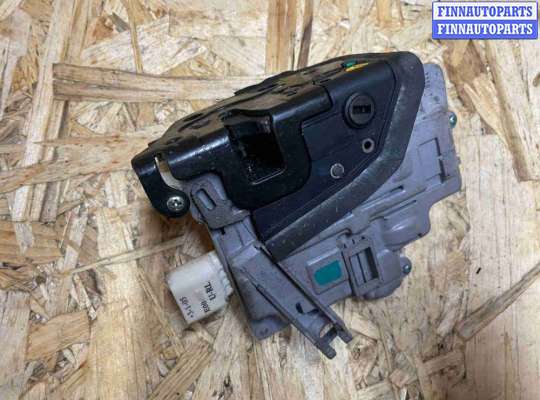 купить Замок двери задней левой на Volkswagen Passat B6 (2005—2010)