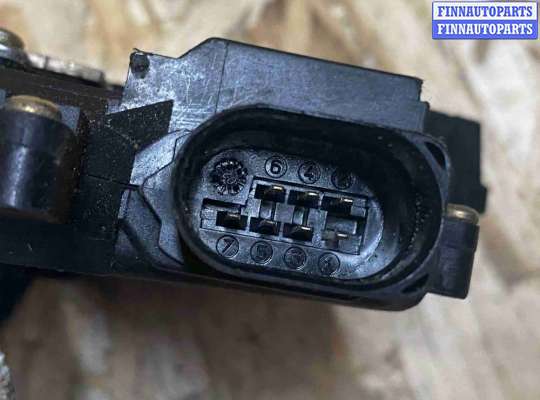 Замок боковой двери на Audi A4 (8E/8H, B6)